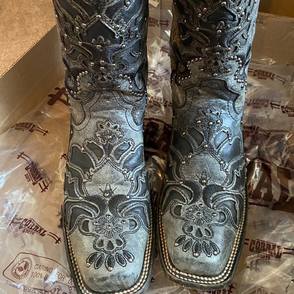 Corral womans boots